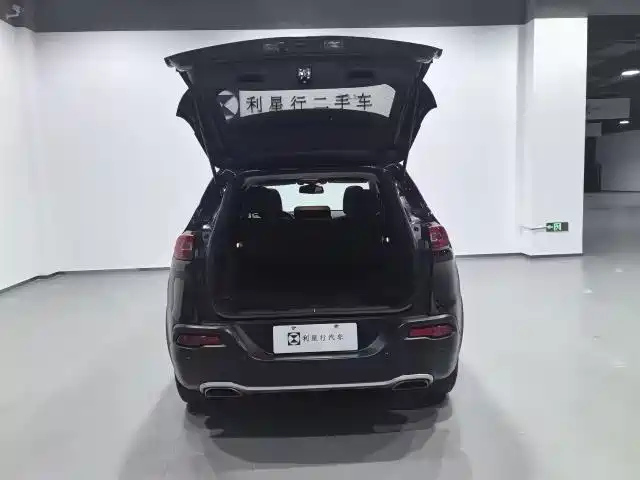 JEEP CHEROKEE 2018