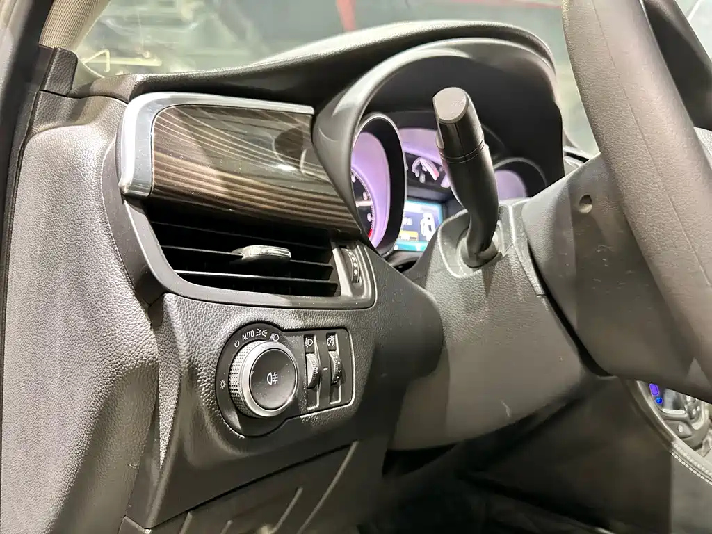 BUICK ENVISION 2020