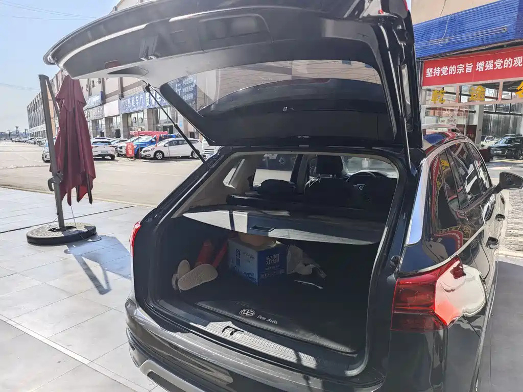 VOLKSWAGEN TAYRON 2020