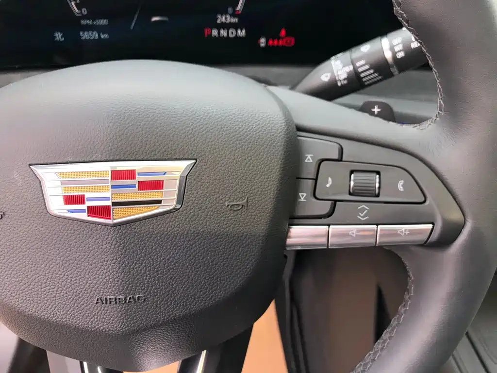 CADILLAC XT4 2024
