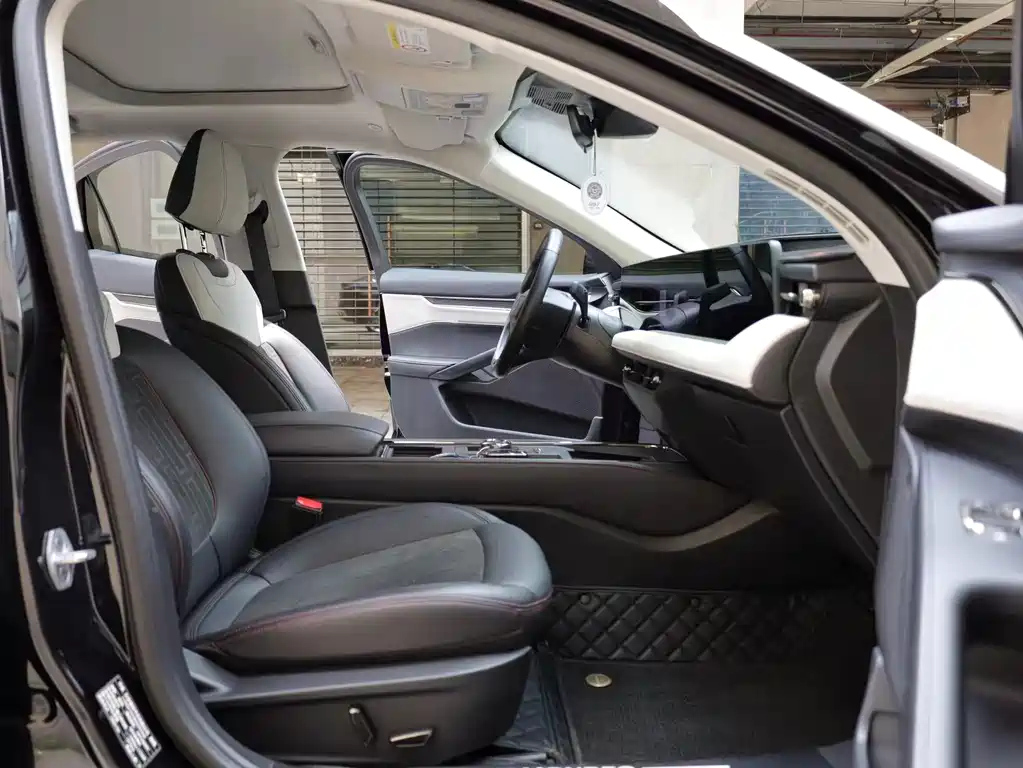 FORD MONDEO 2022