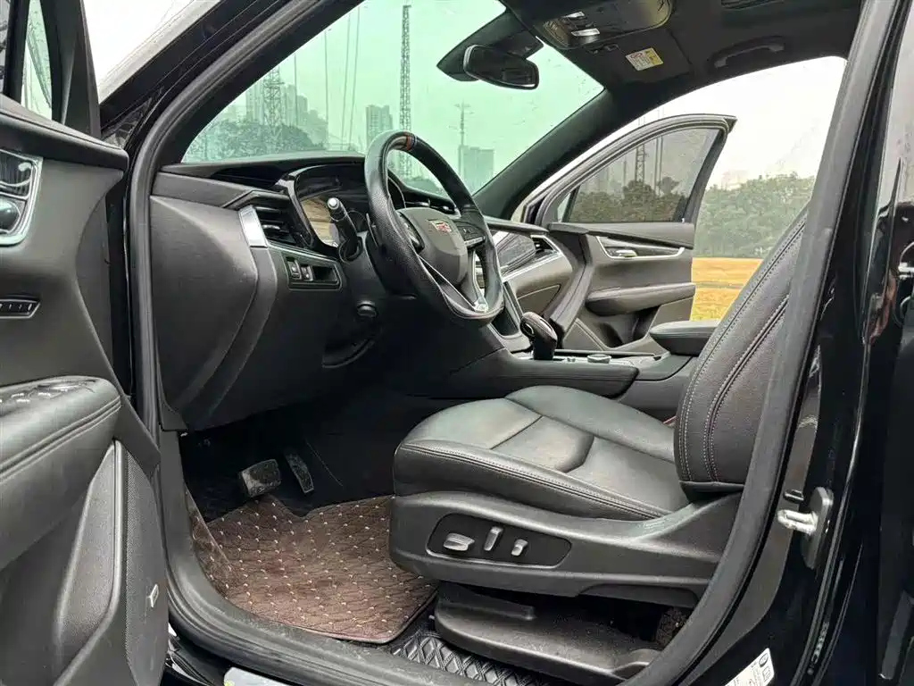 CADILLAC XT6 2022