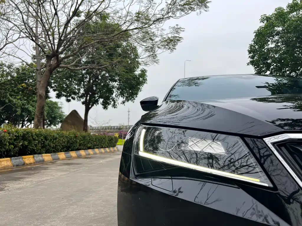 SKODA SUPERB 2017