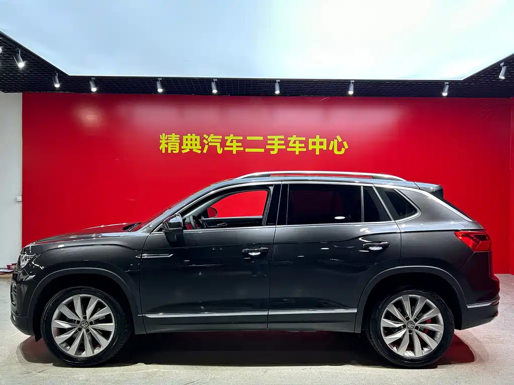 VOLKSWAGEN TAYRON 2021