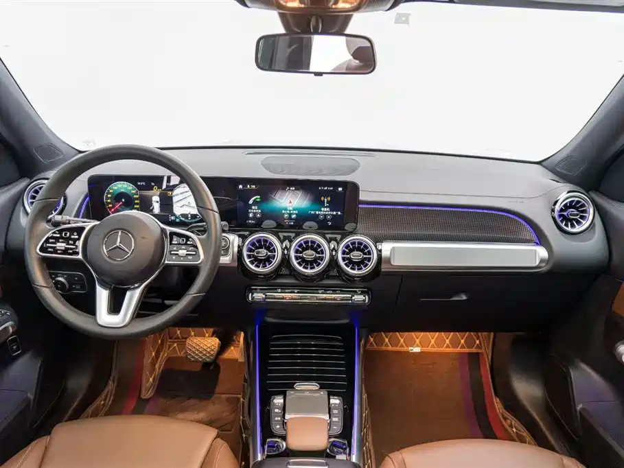 MERCEDES BENZ GLB 2022