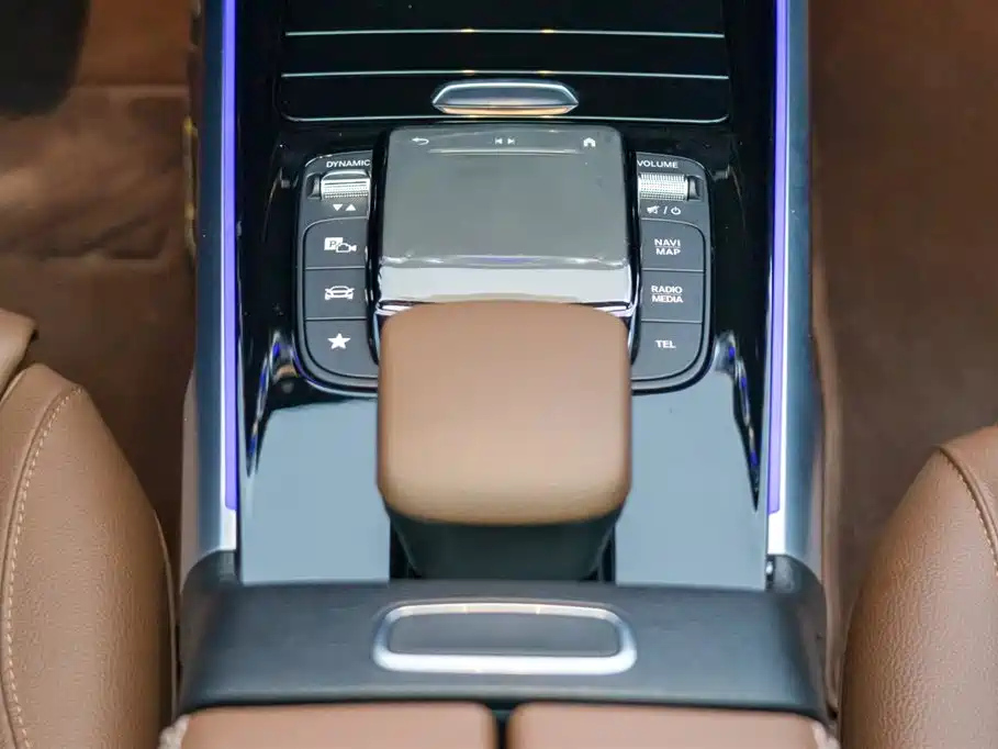 MERCEDES BENZ GLB 2022