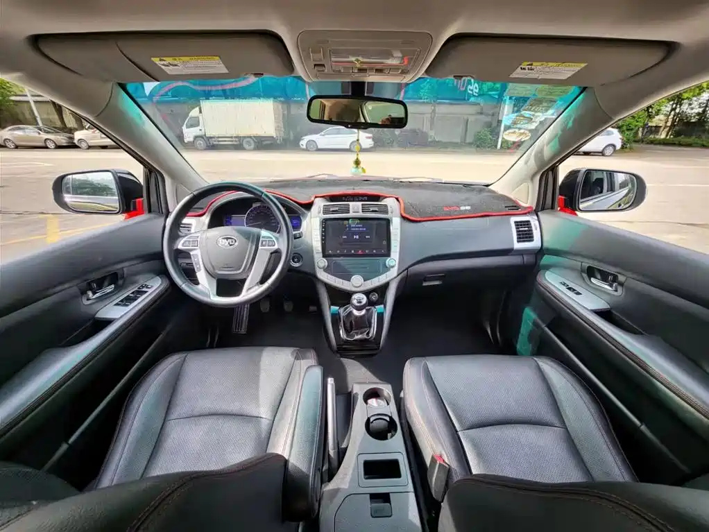 BYD S6 2015