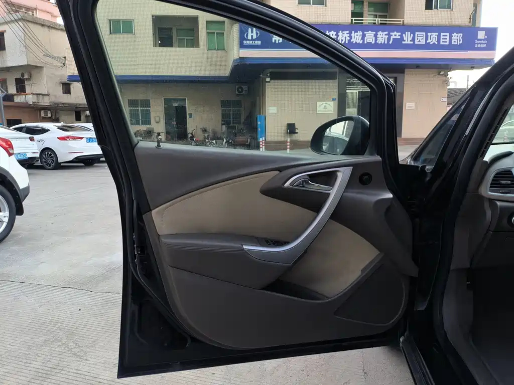 BUICK EXCELLE 2013