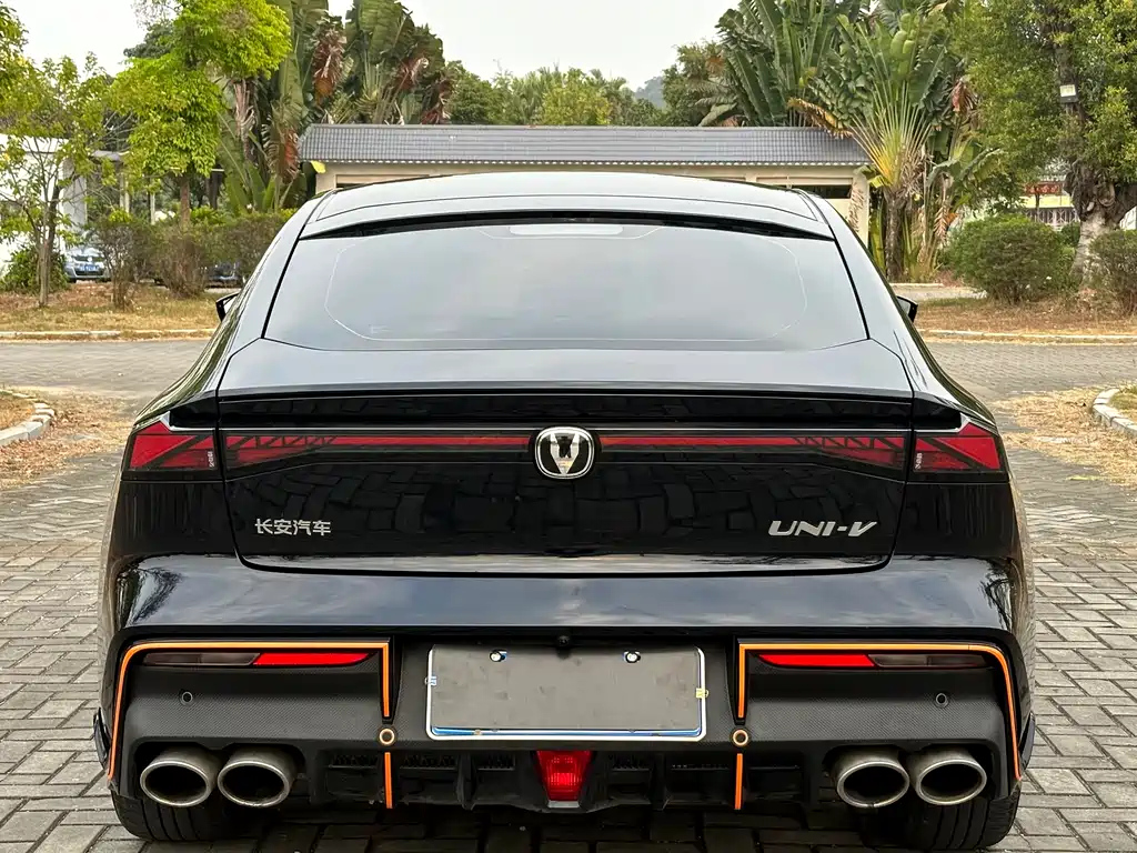 CHANGAN UNI-V 2023