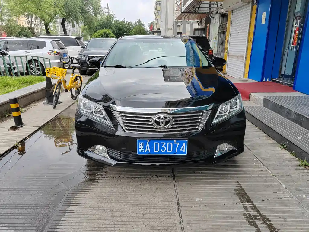 TOYOTA CAMRY 2013