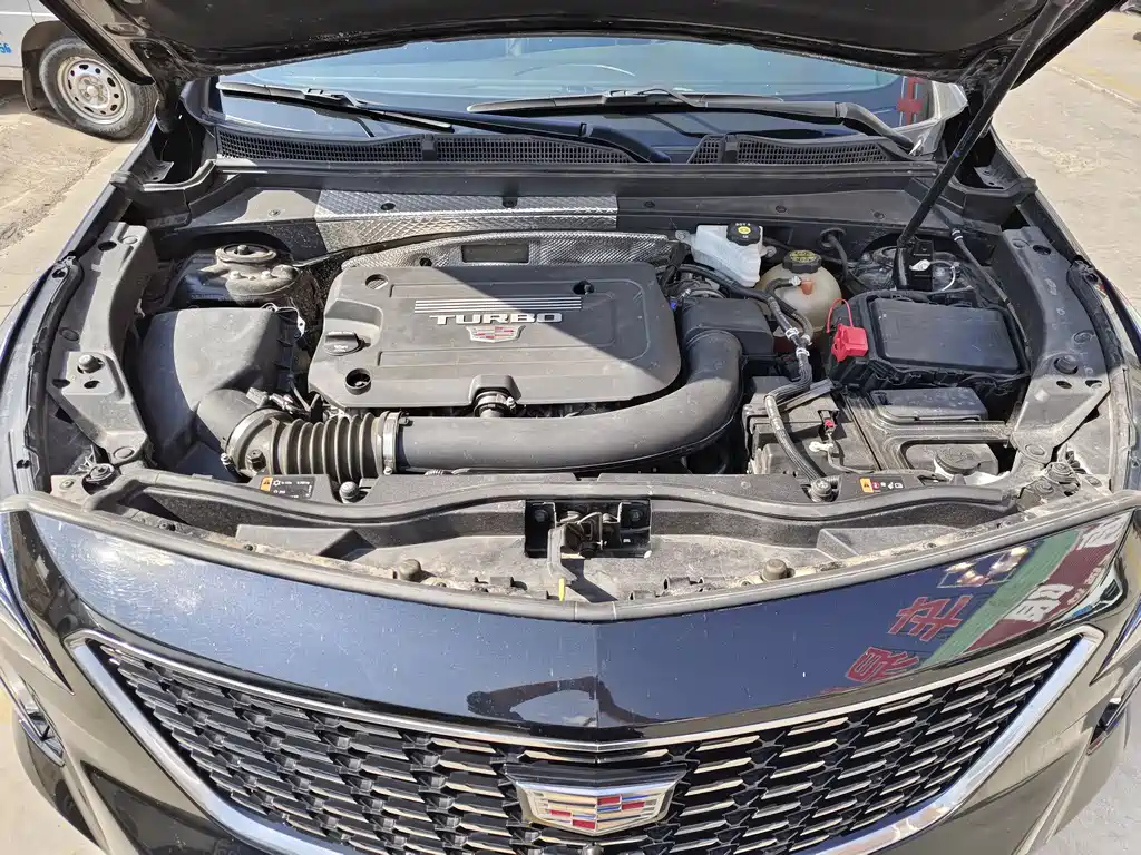 CADILLAC XT4 2021