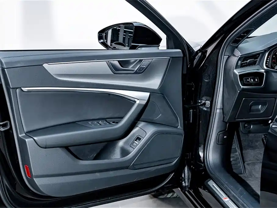 AUDI A6L 2023