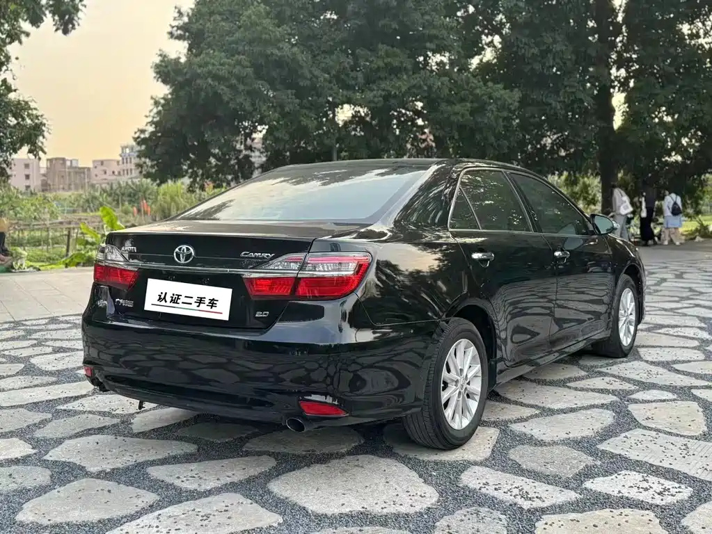 TOYOTA CAMRY 2015