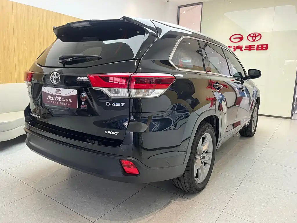 TOYOTA HIGHLANDER 2018