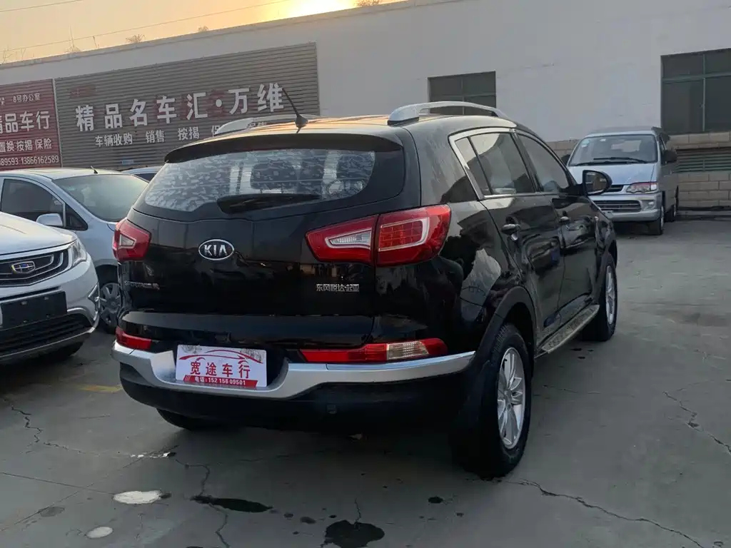 KIA SPORTAGE 2012