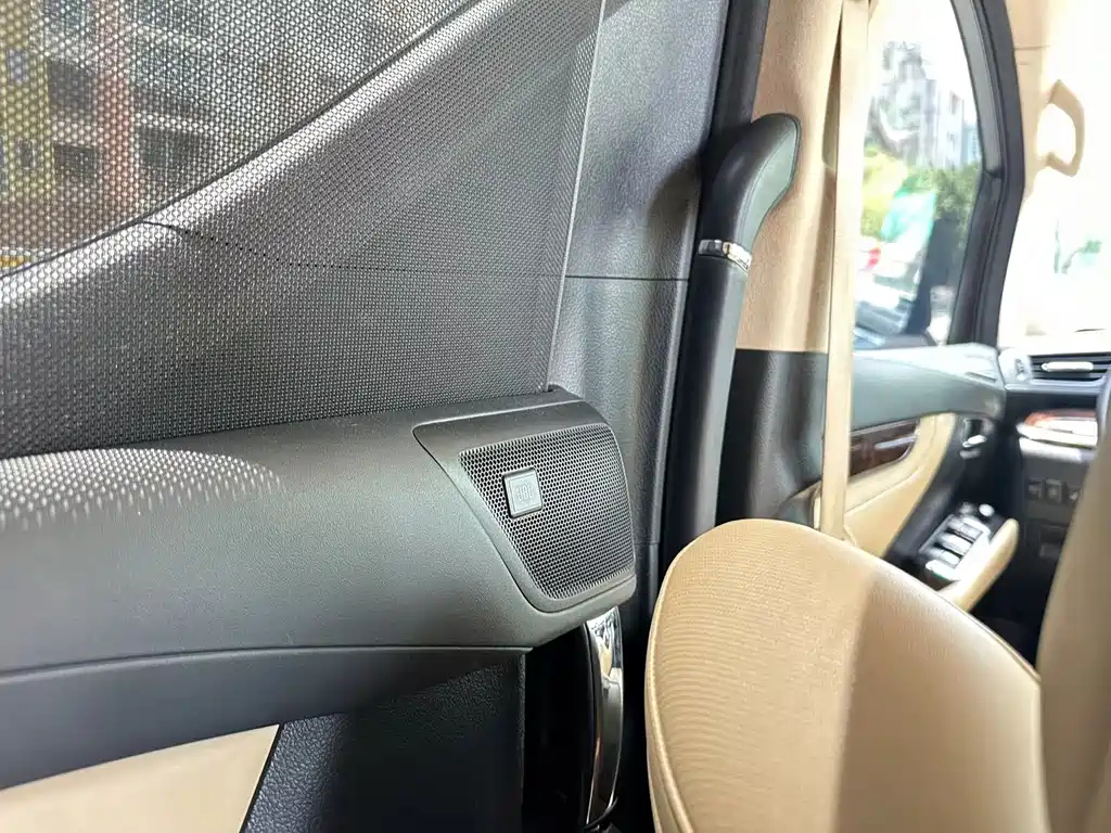 TOYOTA ALPHARD 2018