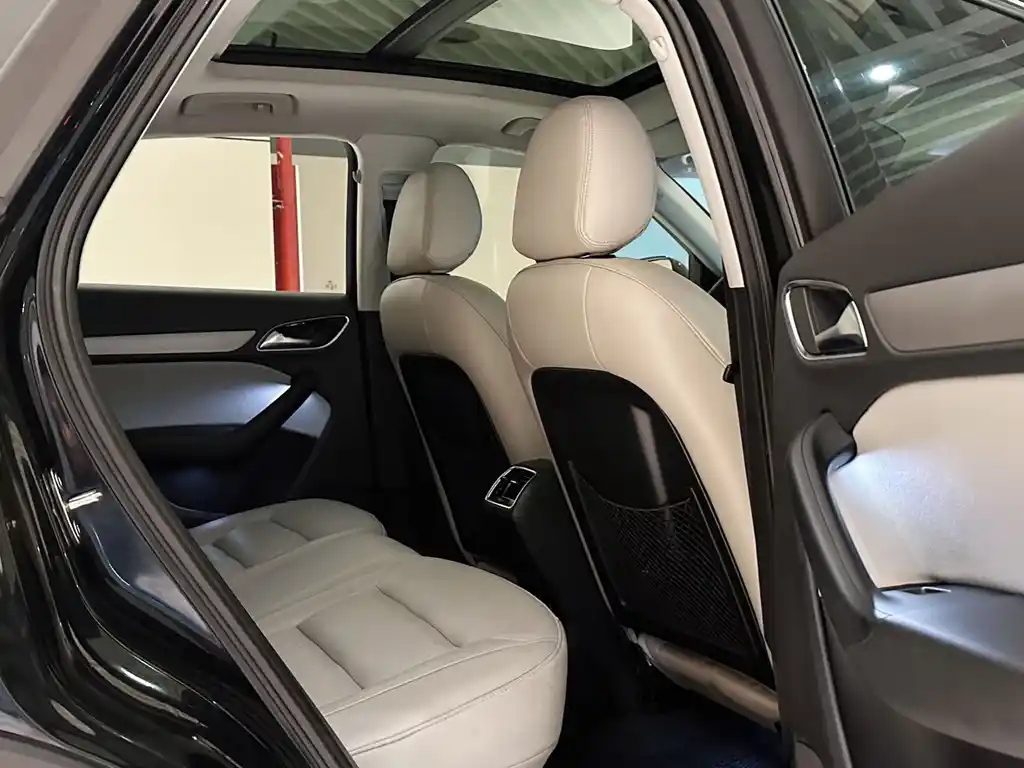 AUDI Q3 2013