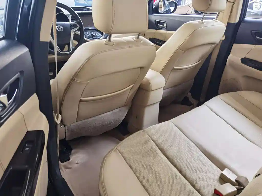CHANGAN EADO 2016