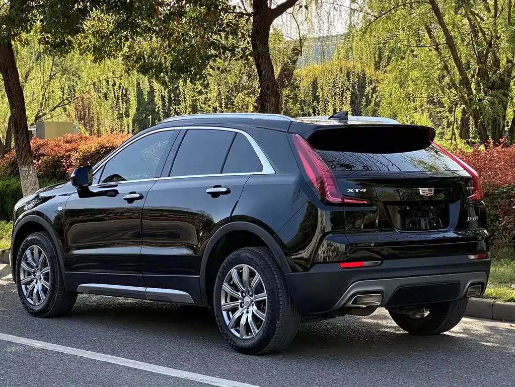 CADILLAC XT4 2021
