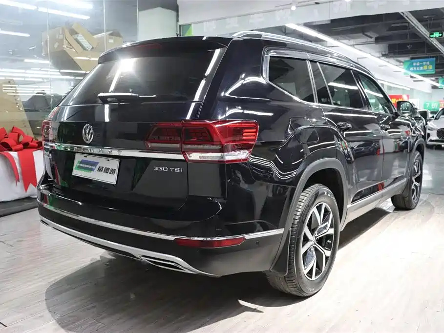 VOLKSWAGEN TOURAN 2021