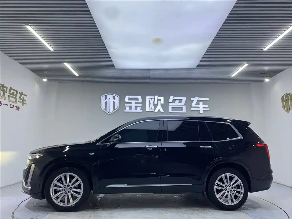 CADILLAC XT6 2021