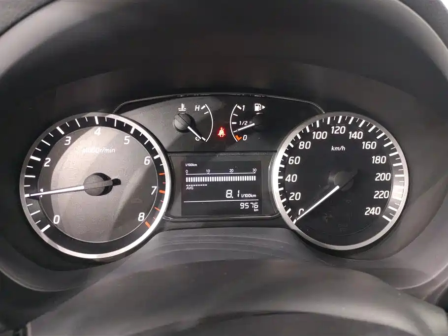 NISSAN SYLPHY 2021