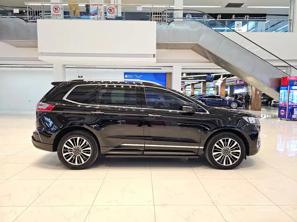 FORD EDGE 2021