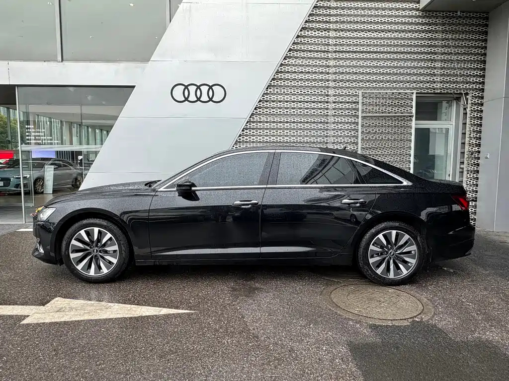 AUDI A6L 2023