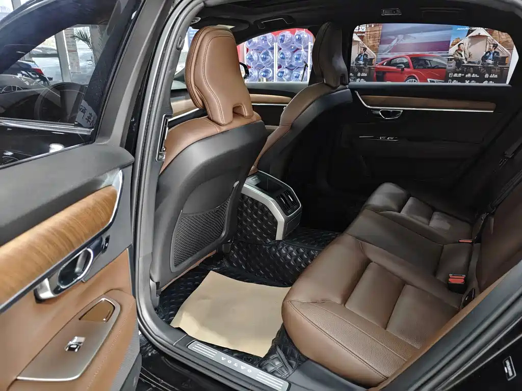 VOLVO S90 2020