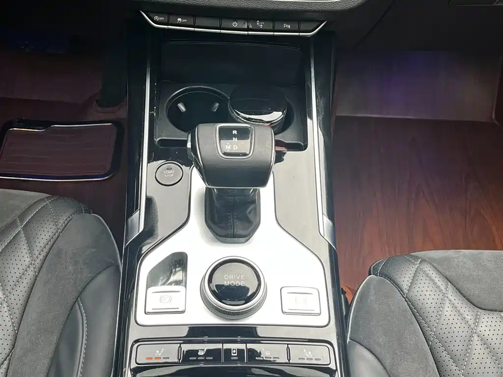 HONGQI HS5 2019