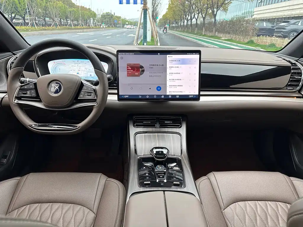 BYD HAN 2023