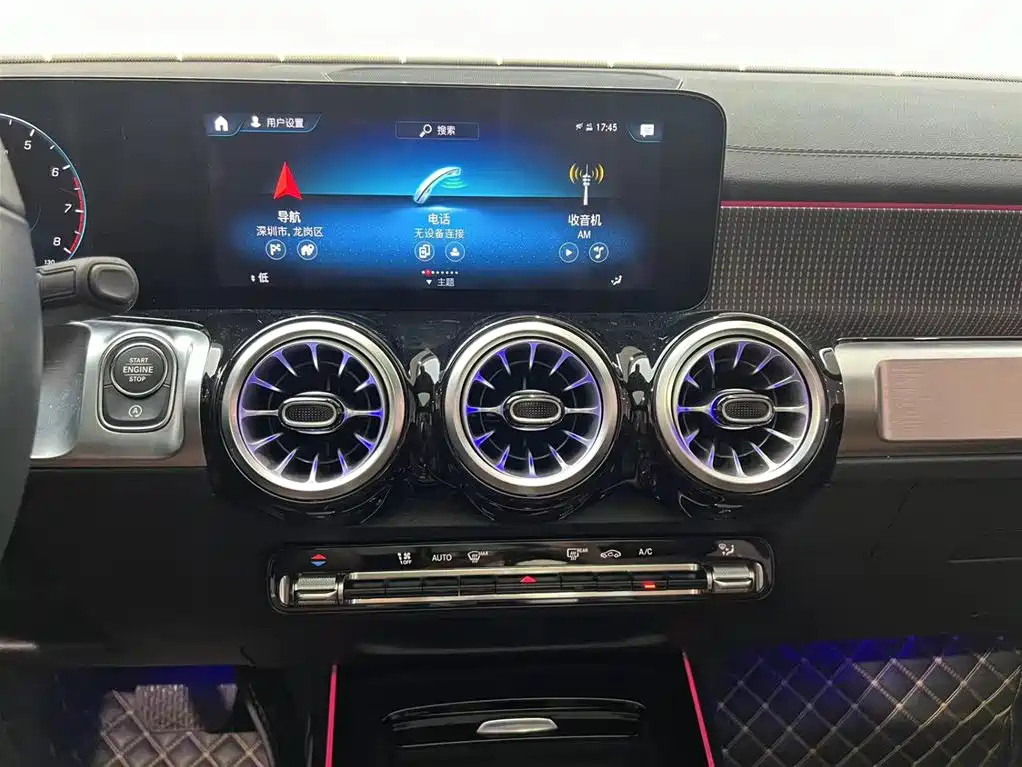MERCEDES BENZ GLB 2023