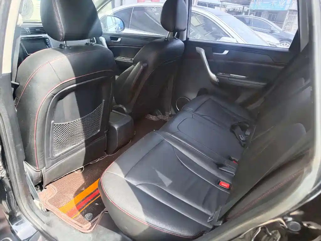 HAVAL H6 2015
