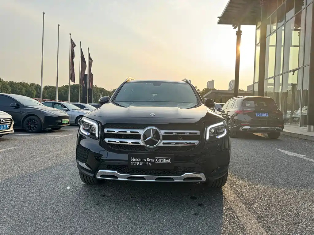 MERCEDES BENZ GLB 2022