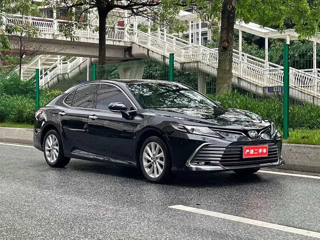 TOYOTA CAMRY 2021