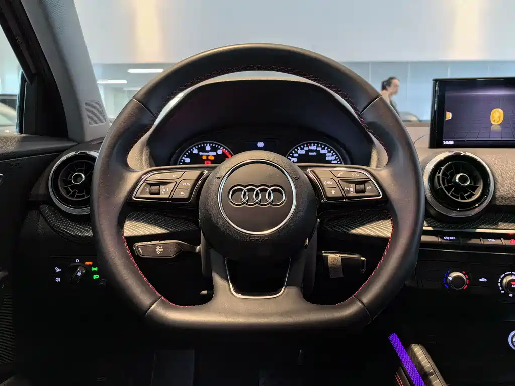 AUDI Q2L 2023