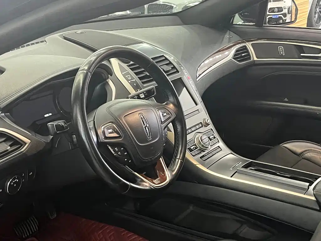 LINCOLN MKZ 2019