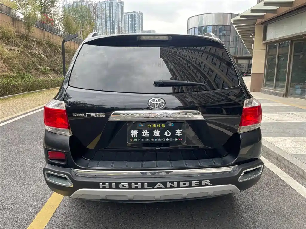 TOYOTA HIGHLANDER 2013