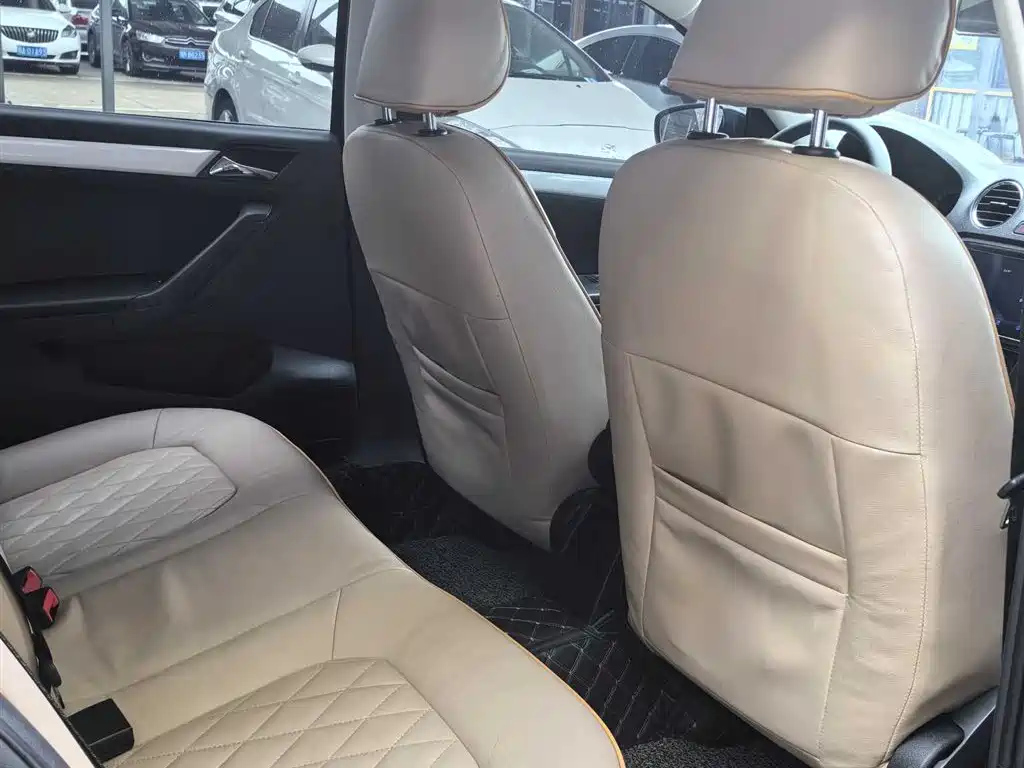 VOLKSWAGEN JETTA 2015