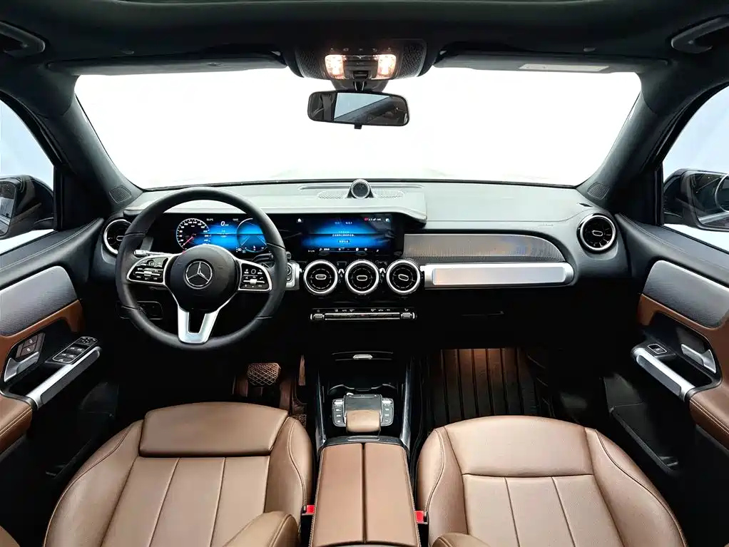 MERCEDES BENZ GLB 2022