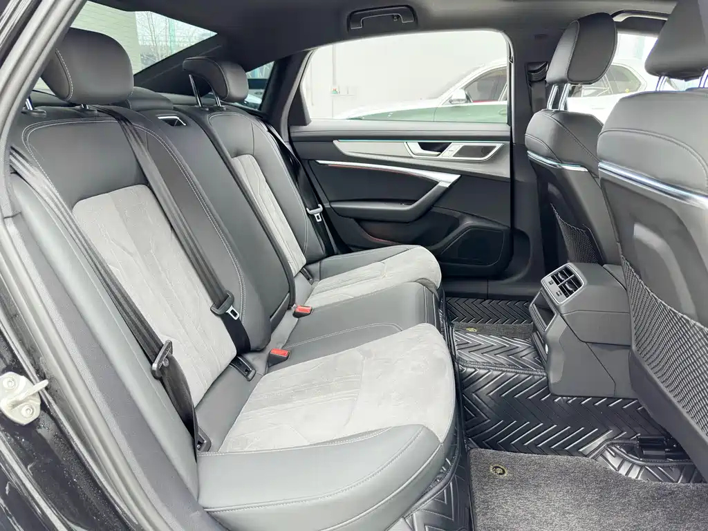 AUDI A6L 2023