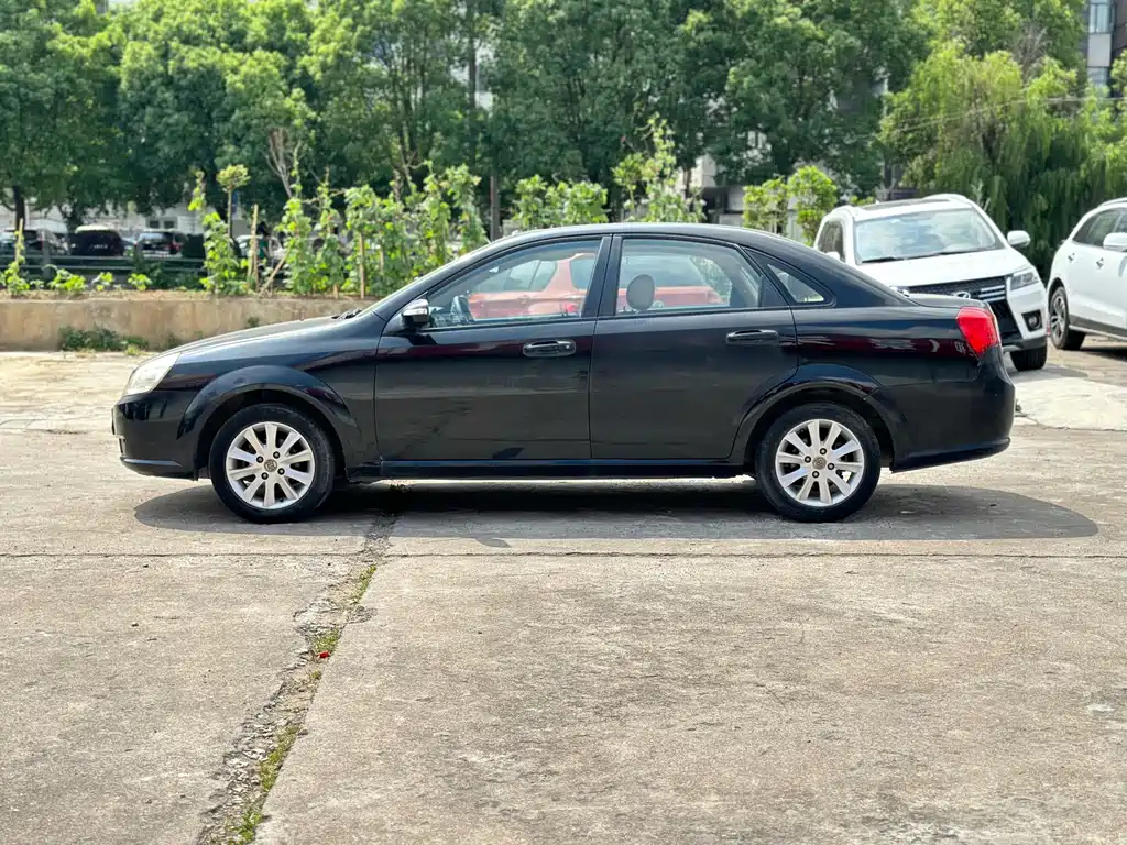 BUICK EXCELLE 2010
