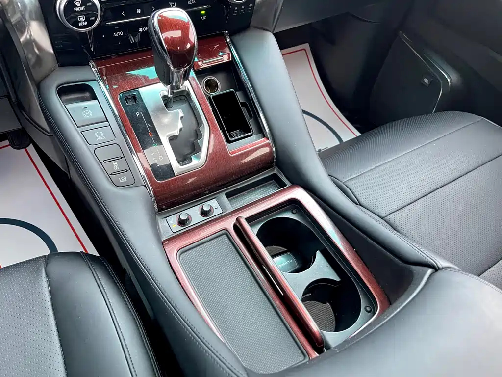 TOYOTA ALPHARD 2016