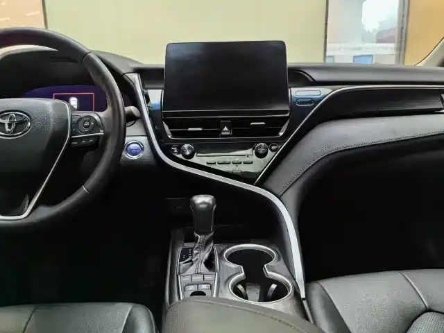 TOYOTA CAMRY 2021