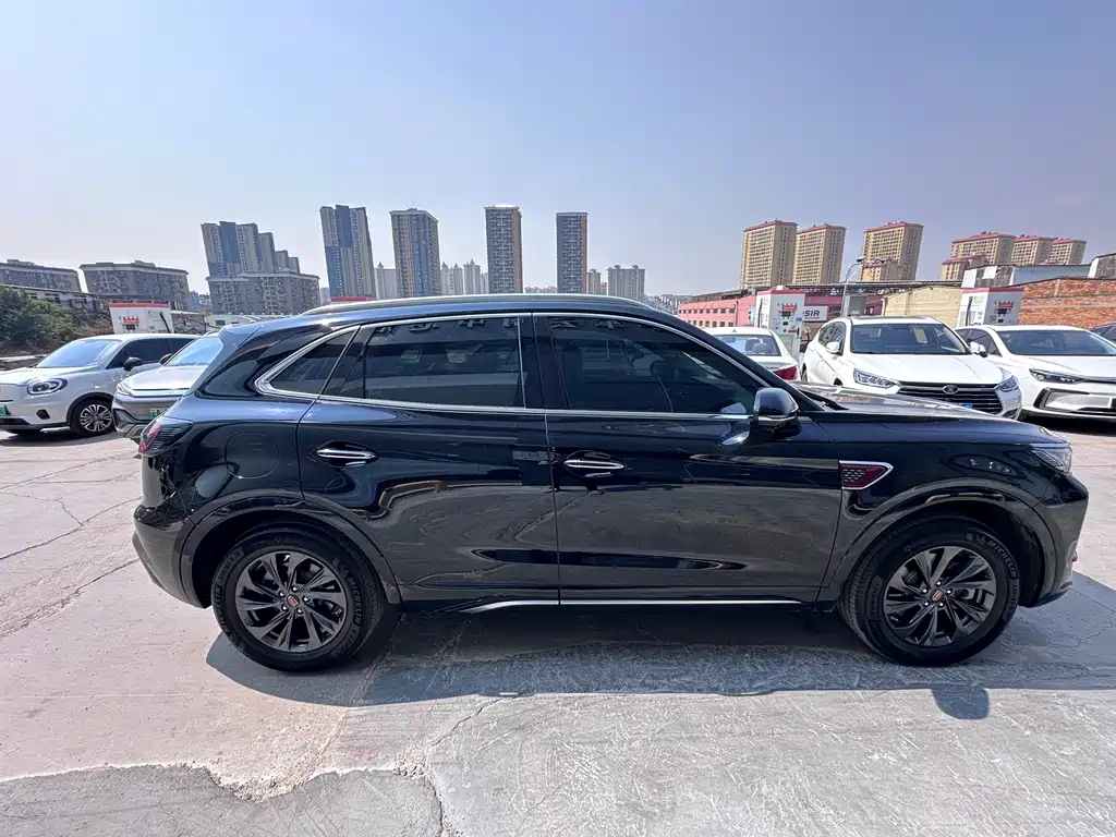 HONGQI HS5 2023
