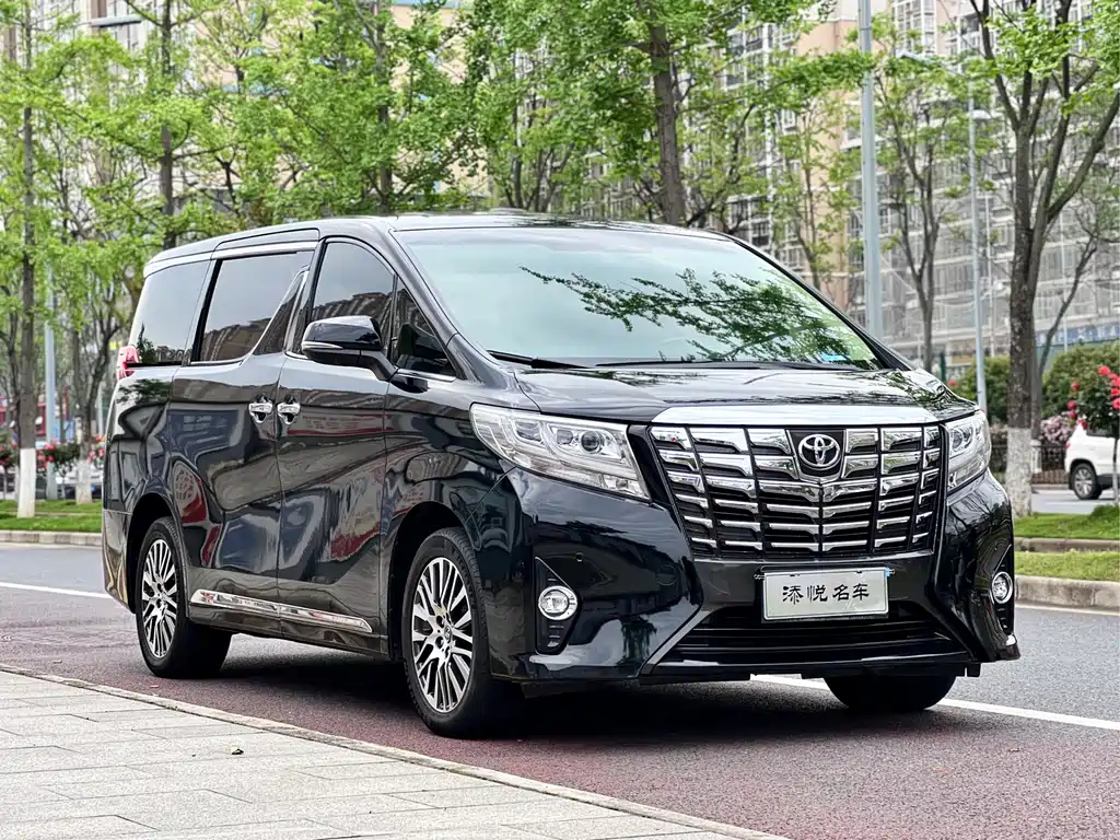 TOYOTA ALPHARD 2017