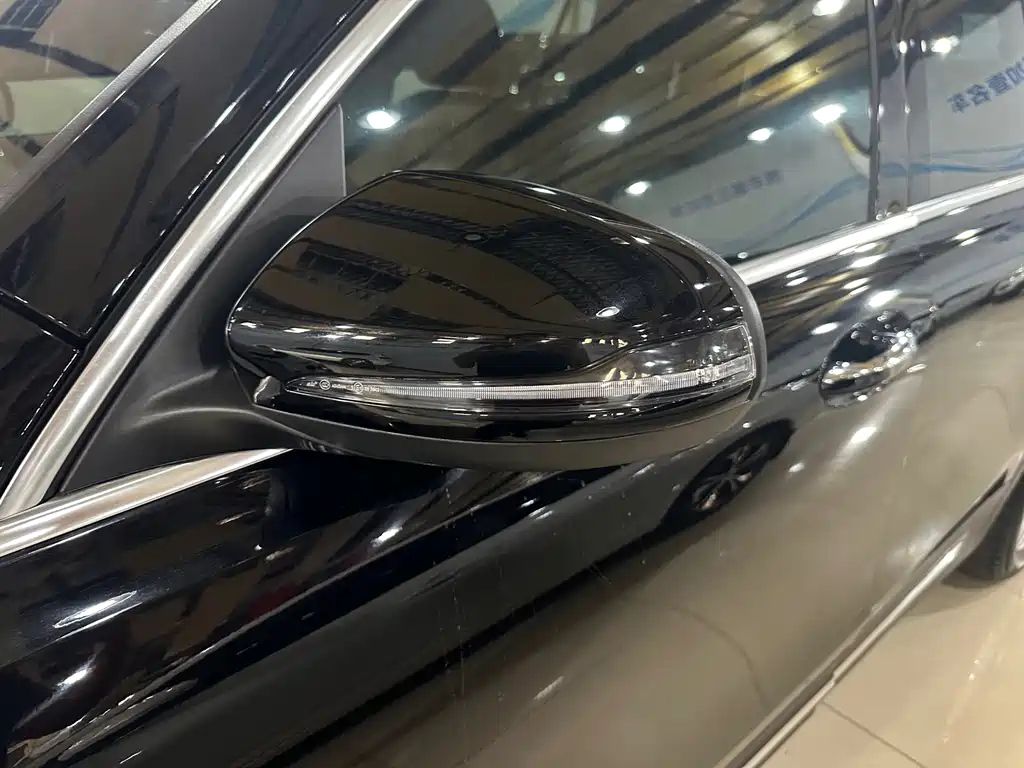 MERCEDES BENZ GLB 2020