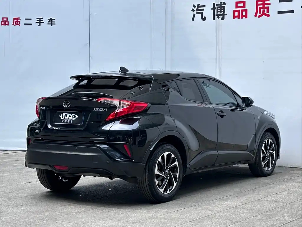 TOYOTA IZOA 2020
