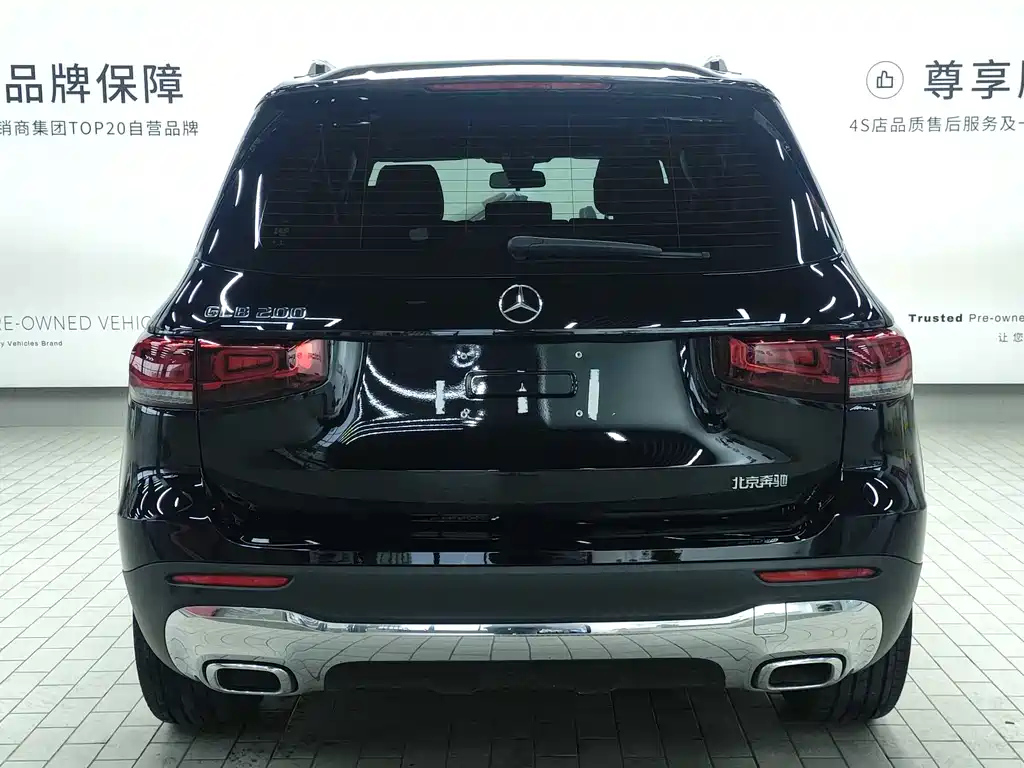 MERCEDES BENZ GLB 2023