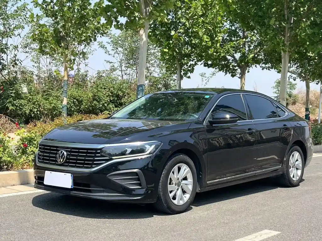 VOLKSWAGEN PASSAT 2022